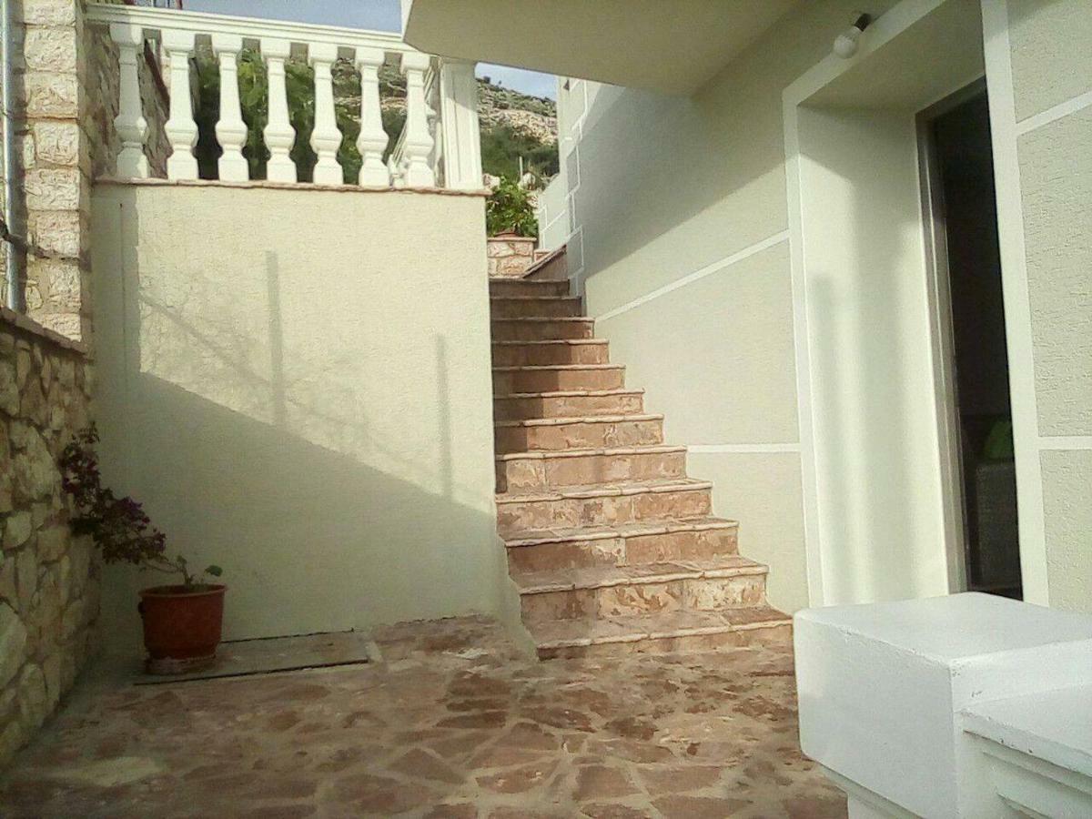Villa Alimema Sarandë Eksteriør billede