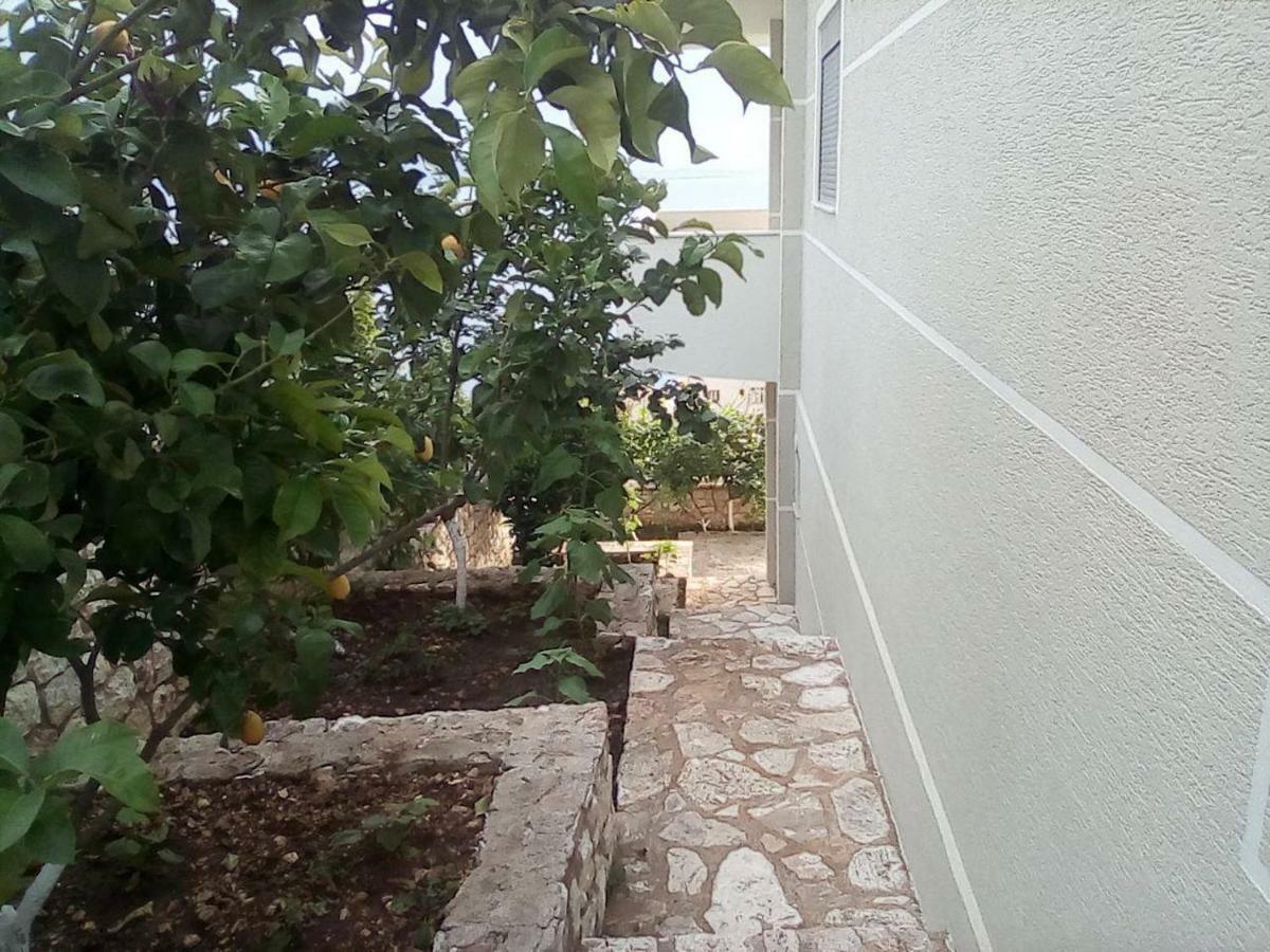 Villa Alimema Sarandë Eksteriør billede